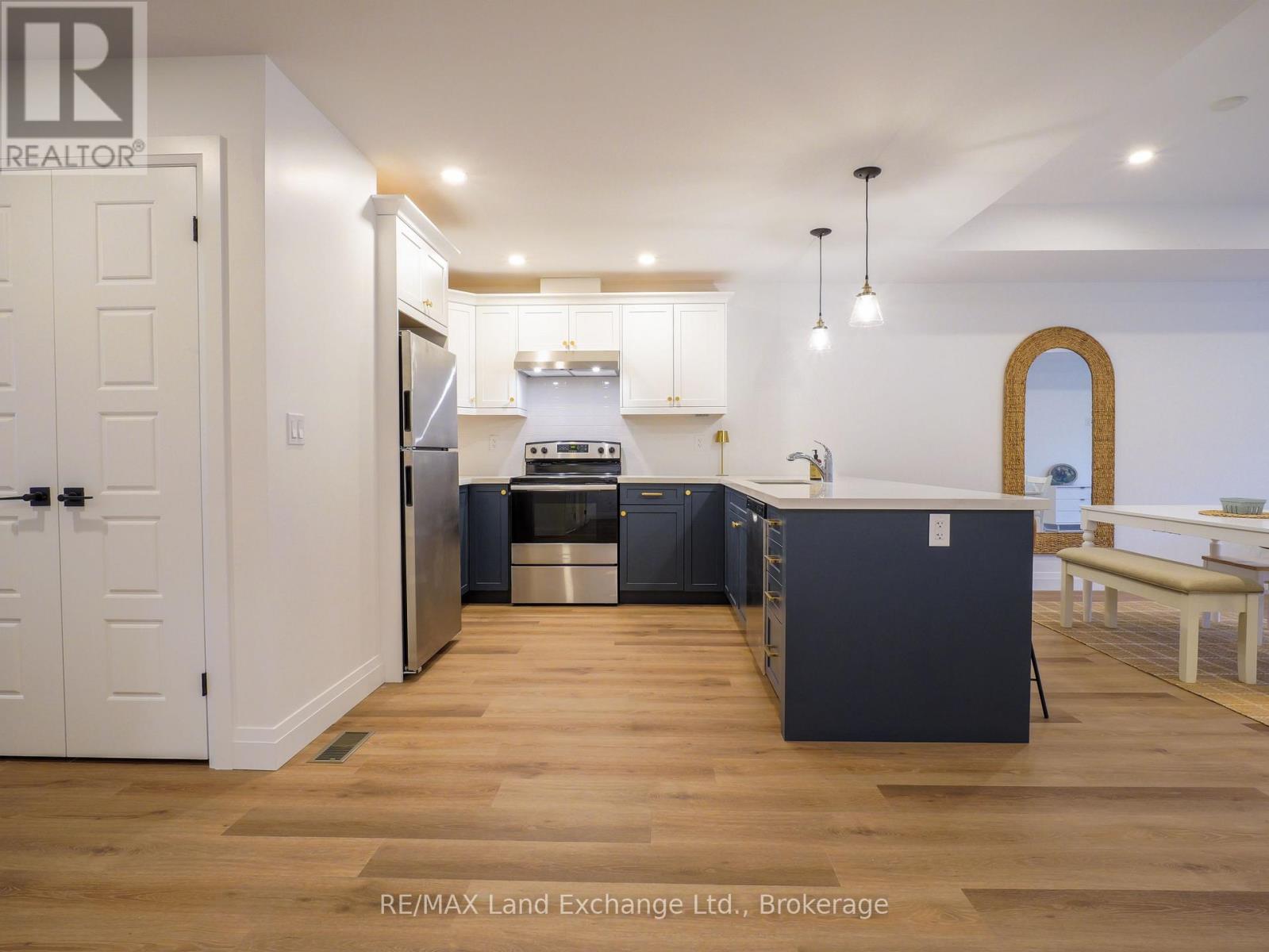 18 - 86 Eagle Court, Saugeen Shores, Ontario  N0H 2C3 - Photo 15 - X12554168