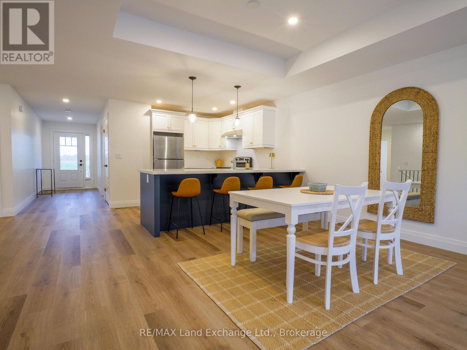 18 - 86 Eagle Court, Saugeen Shores, Ontario  N0H 2C3 - Photo 9 - X12554168