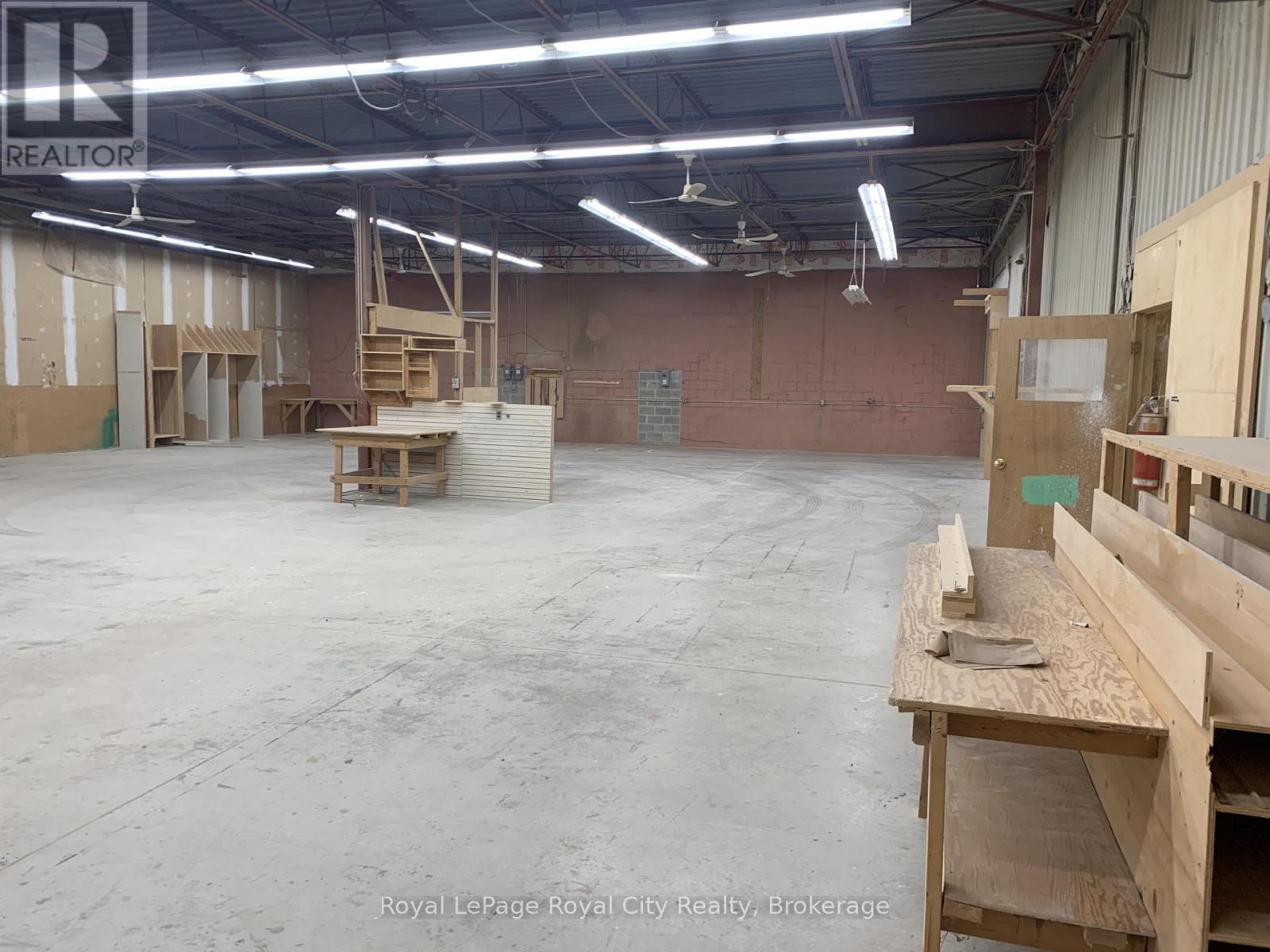 494 Massey Road, Guelph, Ontario N1K 1B4 - Photo 13 - X12554250