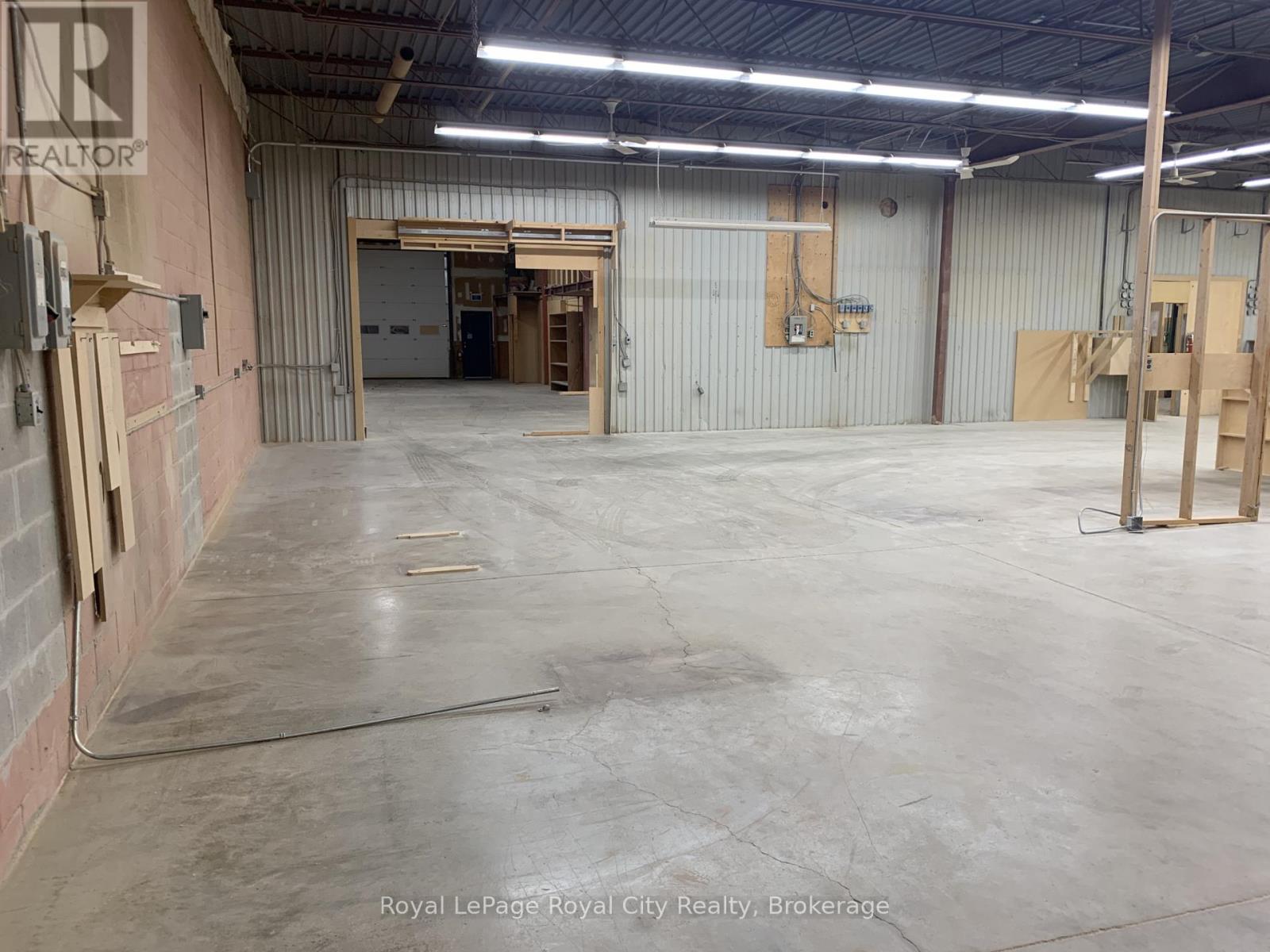 494 Massey Road, Guelph, Ontario N1K 1B4 - Photo 16 - X12554250