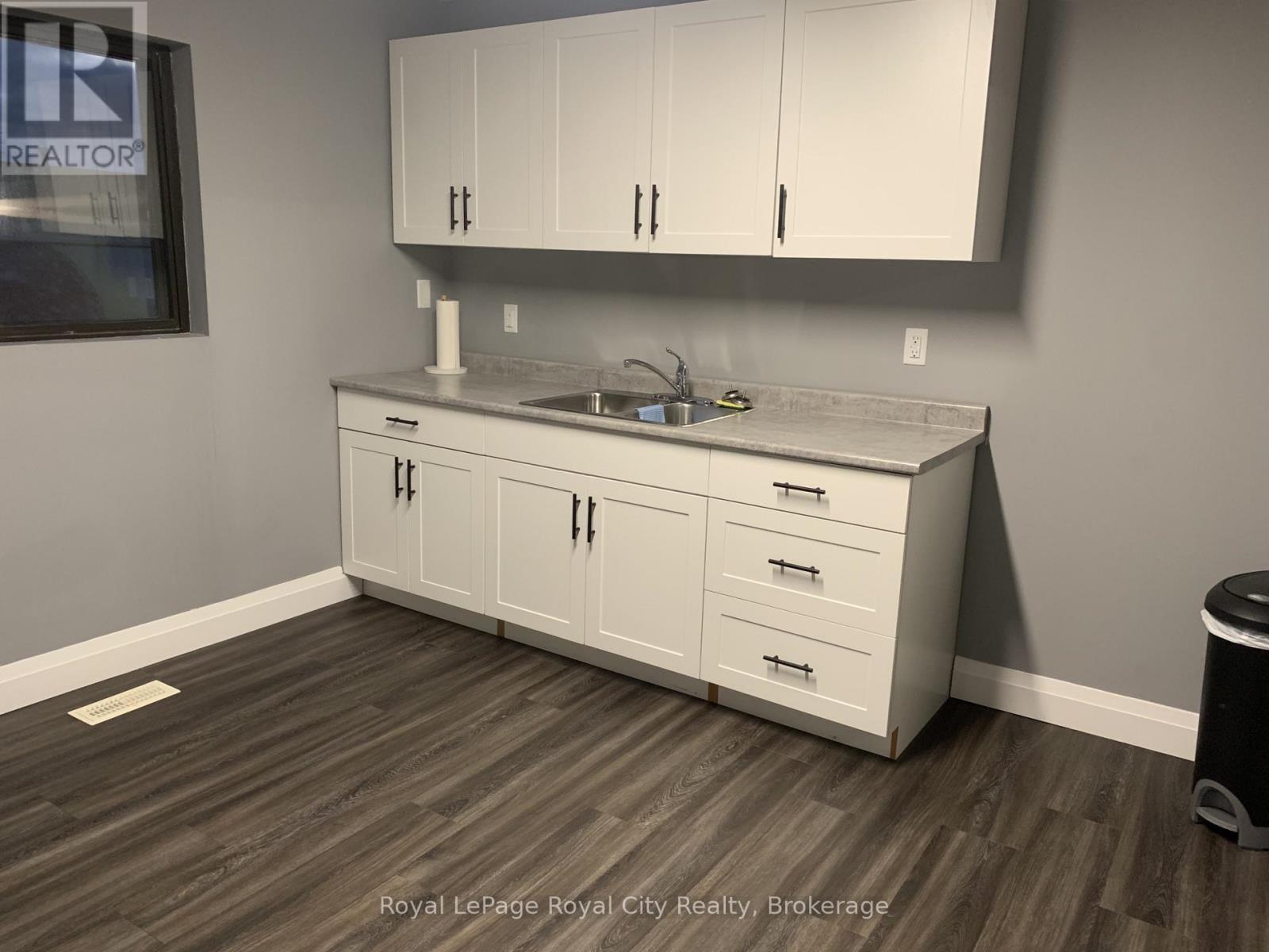 494 Massey Road, Guelph, Ontario N1K 1B4 - Photo 8 - X12554250