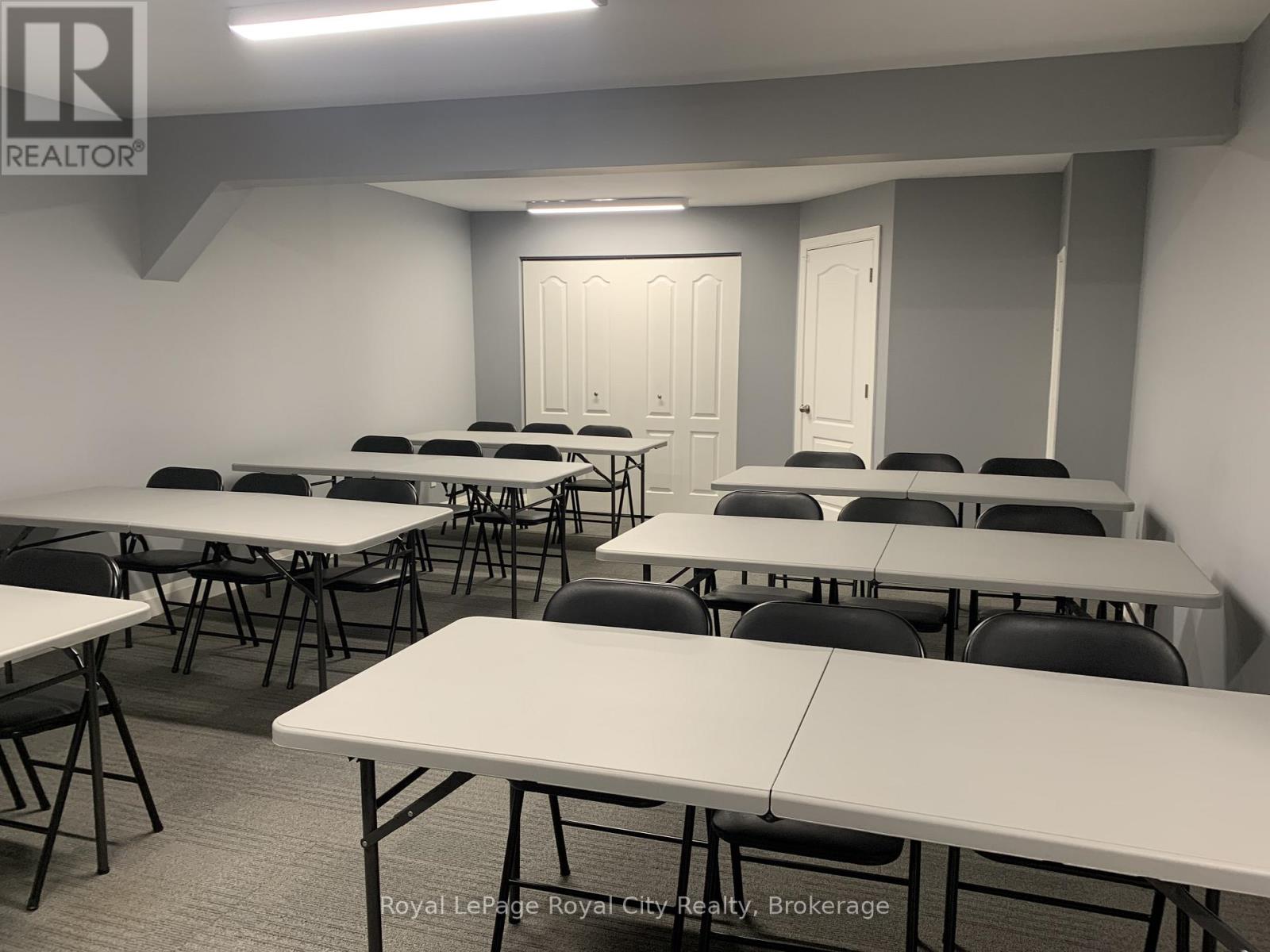 494 Massey Road, Guelph, Ontario N1K 1B4 - Photo 9 - X12554250