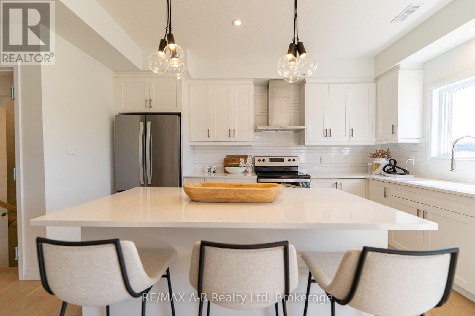 Lot 33 132 Dempsey Drive, Stratford, Ontario  N5A 0K5 - Photo 8 - X12554332