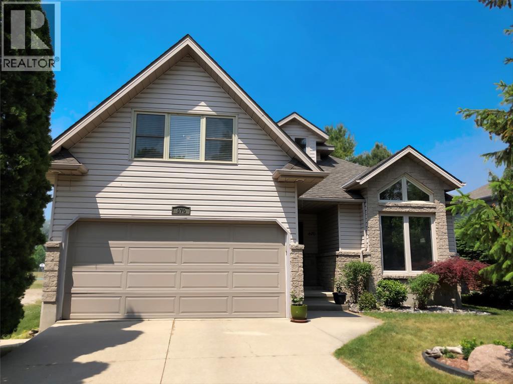 670 Lakeshore Road, Sarnia, Ontario  N7V 2V2 - Photo 1 - 25028101