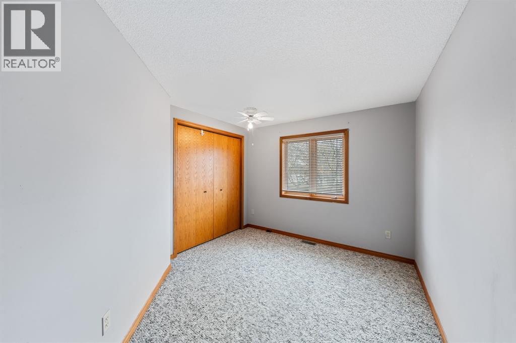 670 Lakeshore Road, Sarnia, Ontario  N7V 2V2 - Photo 14 - 25028101