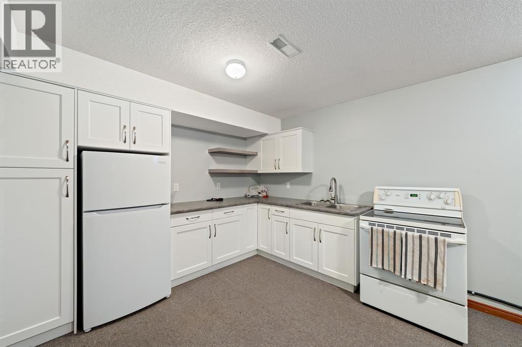 670 Lakeshore Road, Sarnia, Ontario  N7V 2V2 - Photo 20 - 25028101