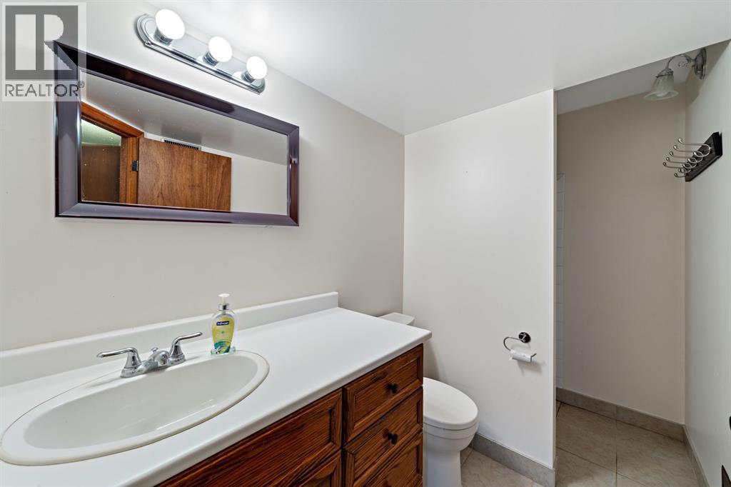 670 Lakeshore Road, Sarnia, Ontario  N7V 2V2 - Photo 22 - 25028101