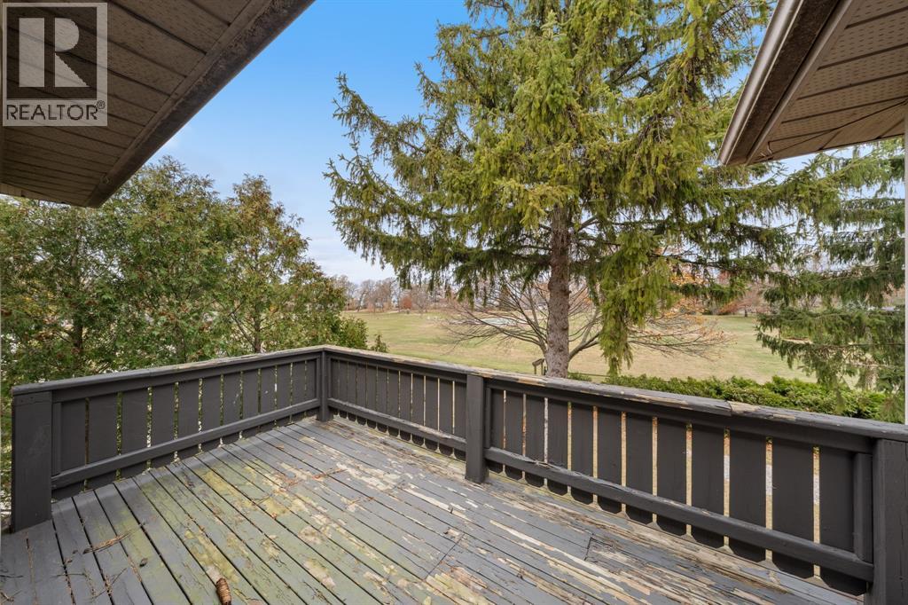 670 Lakeshore Road, Sarnia, Ontario  N7V 2V2 - Photo 30 - 25028101