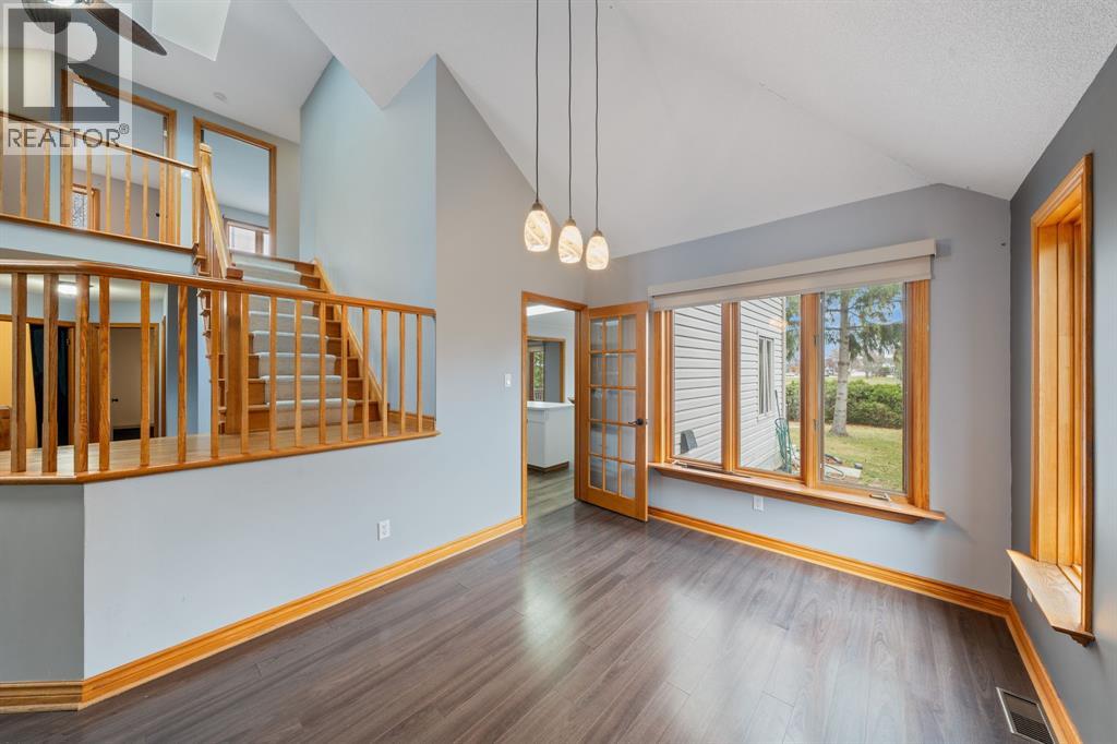 670 Lakeshore Road, Sarnia, Ontario  N7V 2V2 - Photo 4 - 25028101