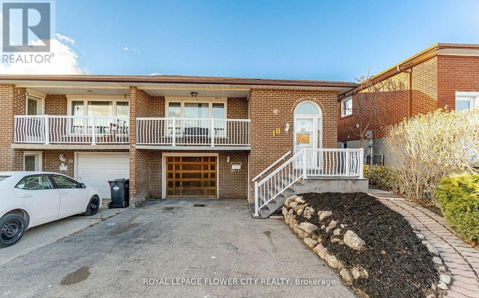 18 PROUSE DRIVE, Brampton, Ontario