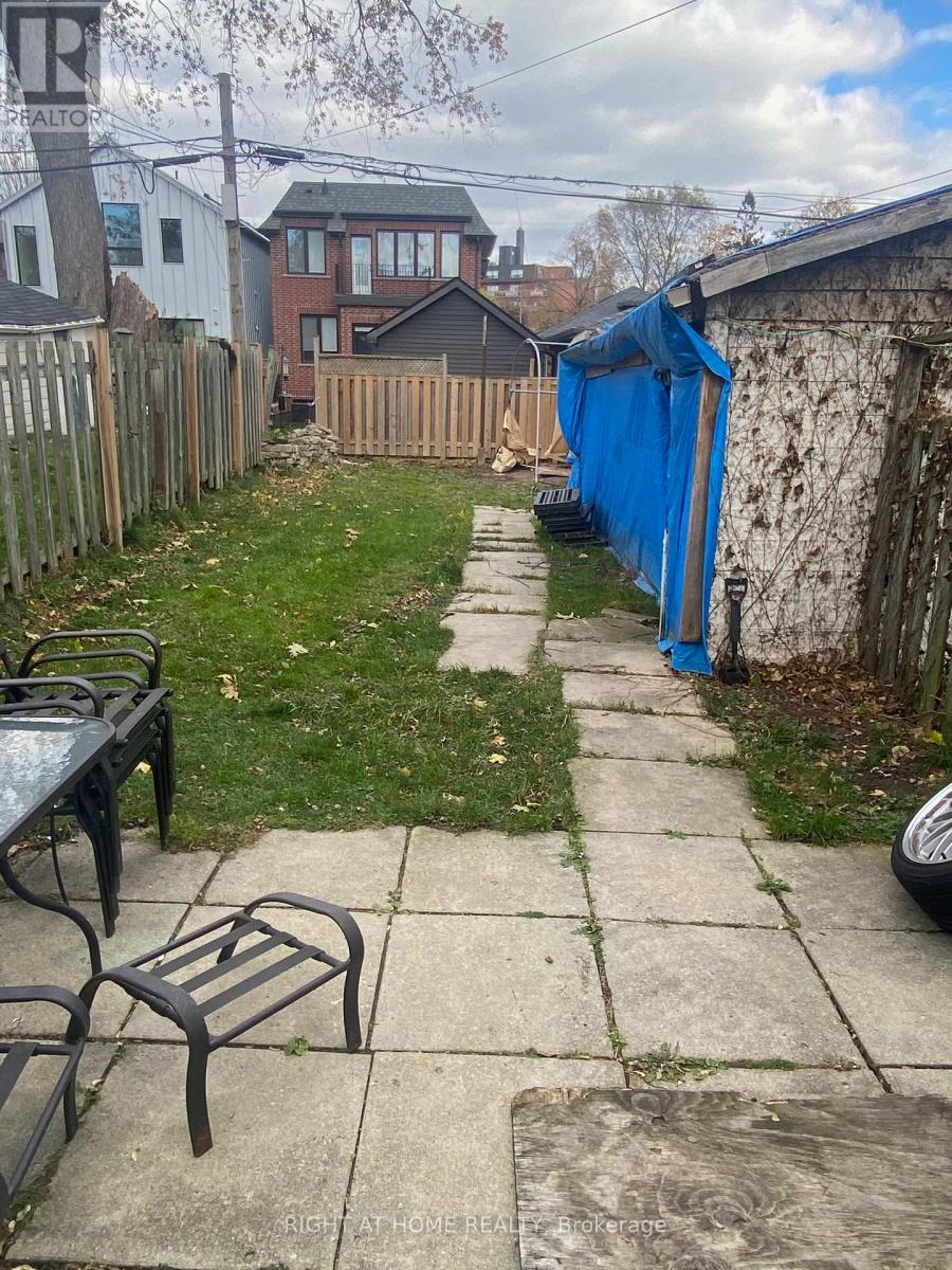 41 Sixth Street, Toronto, Ontario  M8V 3A1 - Photo 16 - W12554010