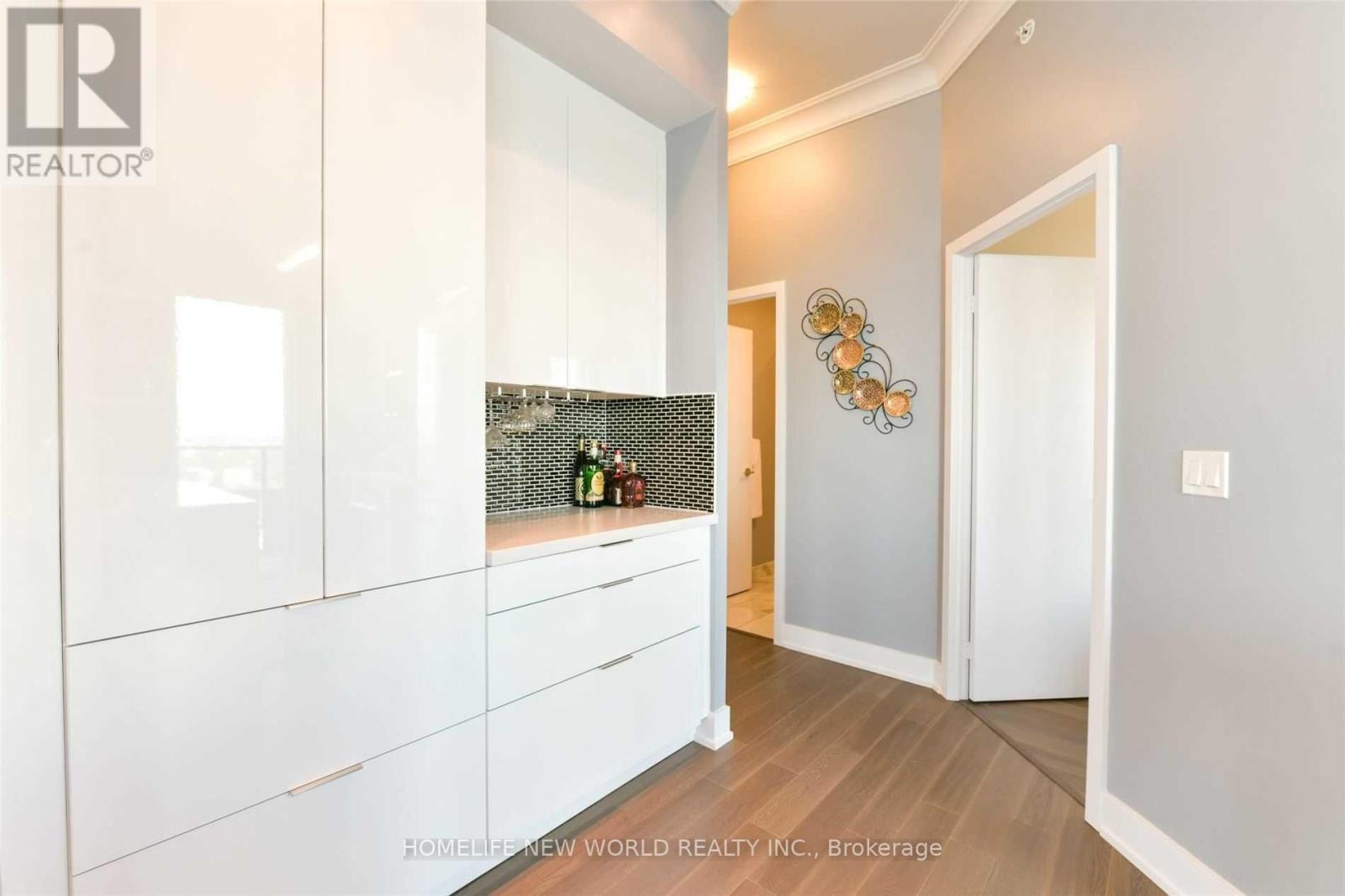 4407 - 20 Shore Breeze Drive, Toronto, Ontario  M8V 1A1 - Photo 9 - W12554080