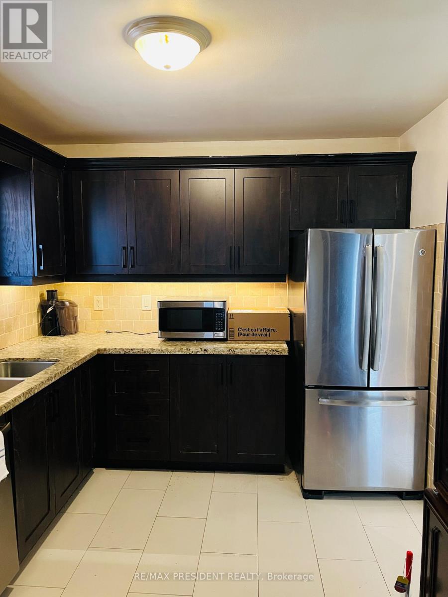 41 Stalbridge Avenue, Brampton, Ontario  L6Y 4H1 - Photo 10 - W12554146