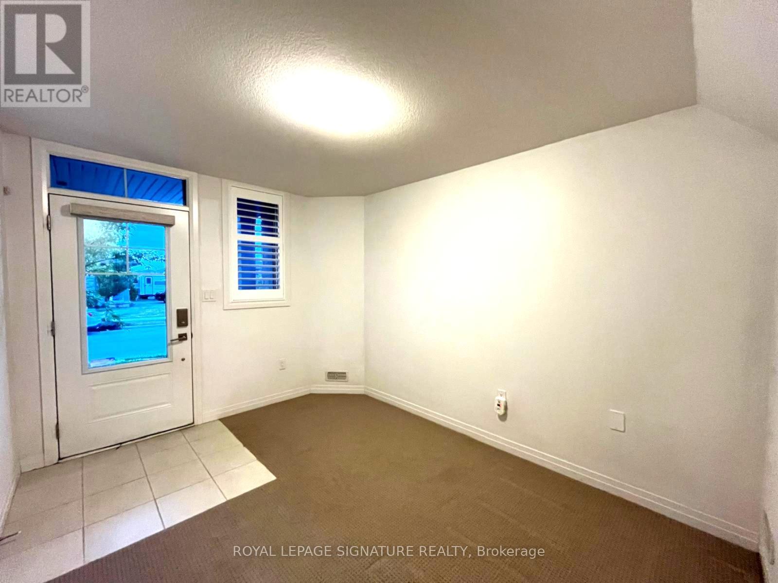 5 Dodman Crescent, Hamilton, Ontario  L9G 0G7 - Photo 3 - X12554052