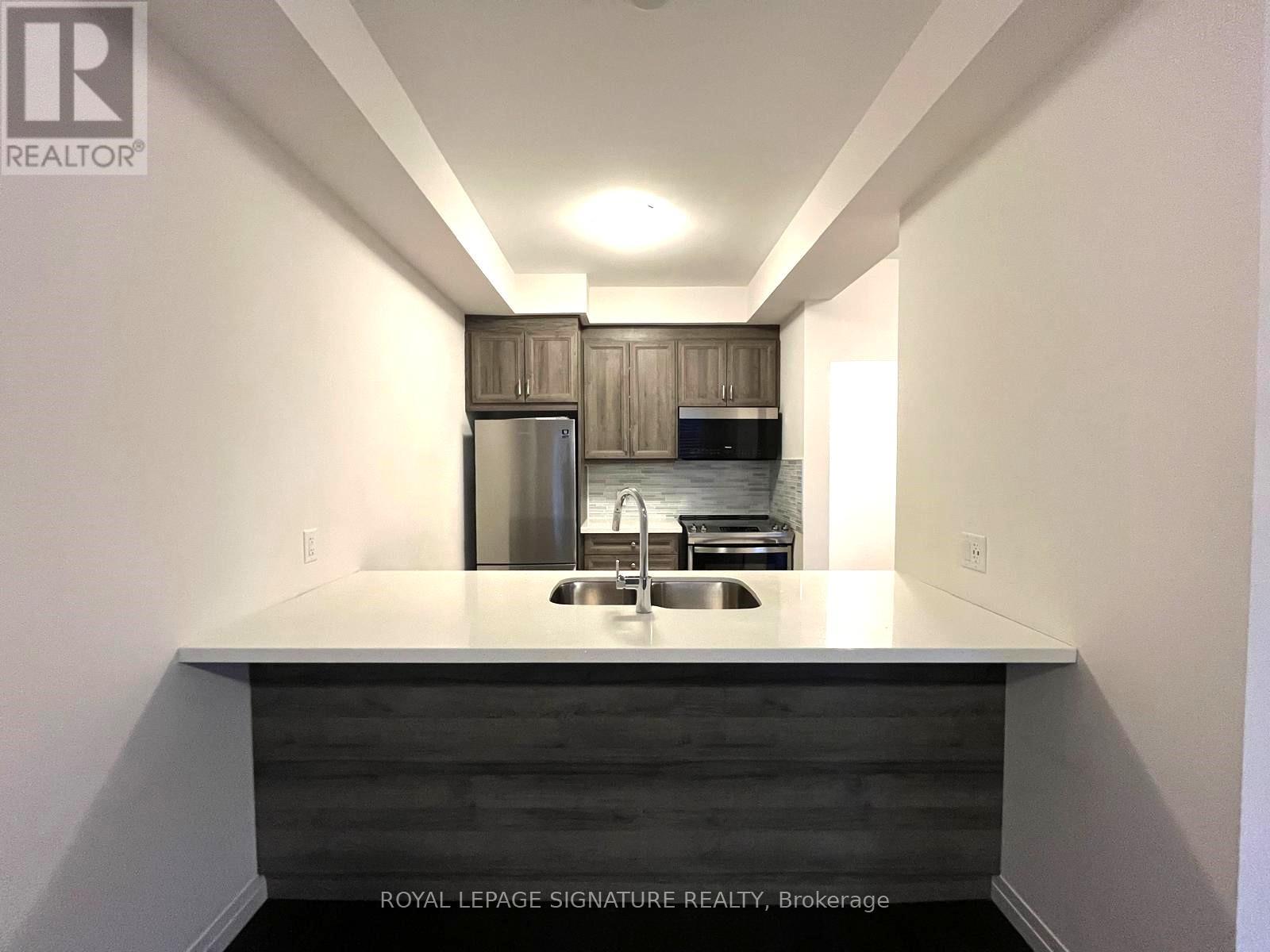 5 Dodman Crescent, Hamilton, Ontario  L9G 0G7 - Photo 7 - X12554052