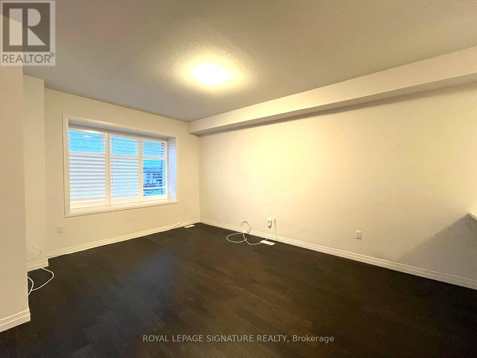 5 Dodman Crescent, Hamilton, Ontario  L9G 0G7 - Photo 8 - X12554052