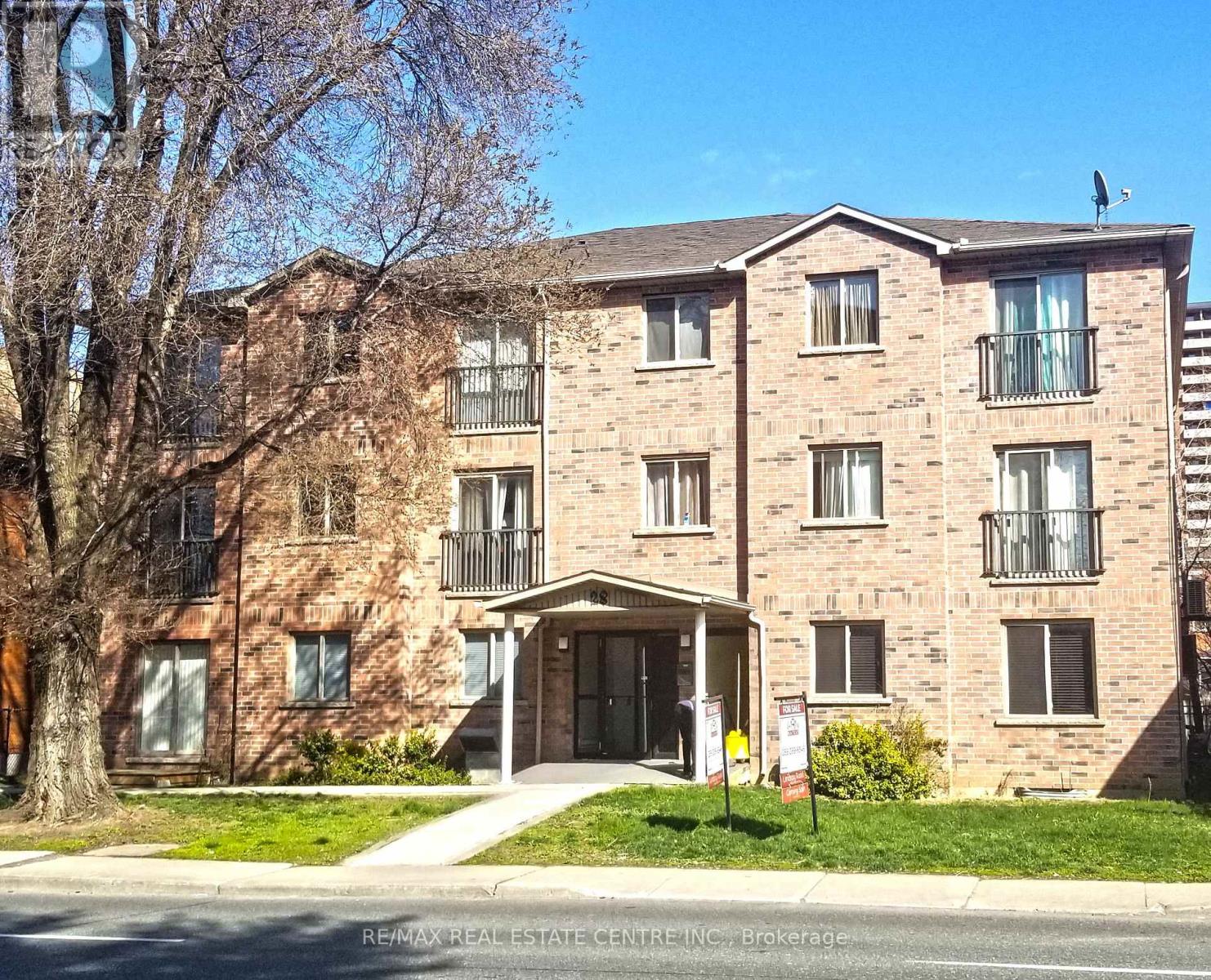 310 - 28 VICTORIA AVENUE, Hamilton, Ontario