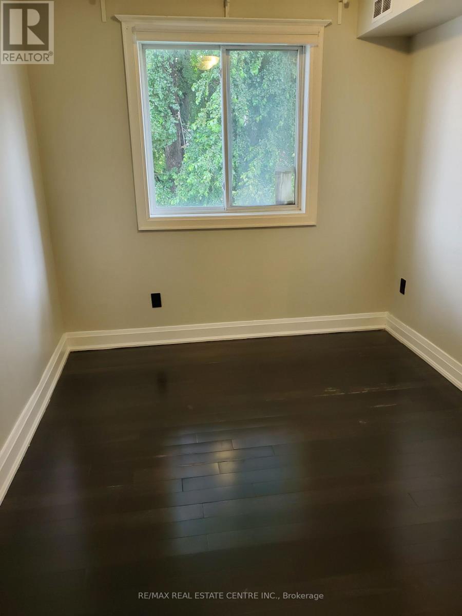 310 - 28 Victoria Avenue, Hamilton, Ontario  L8L 5E1 - Photo 8 - X12554126