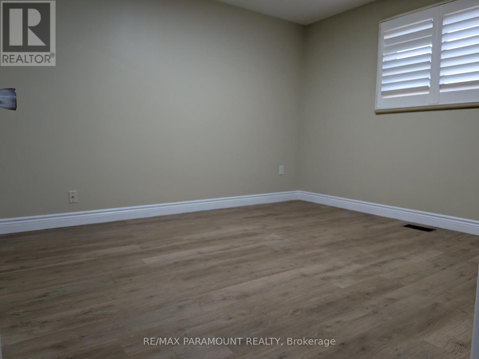 242 Millen Road, Hamilton, Ontario  L8E 2G9 - Photo 14 - X12554132