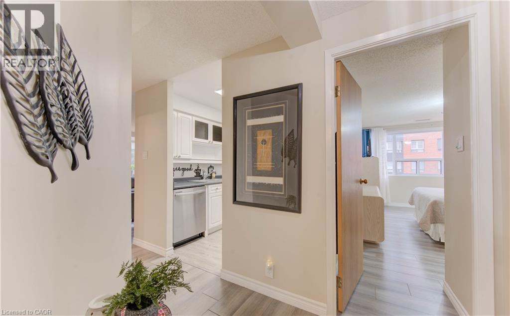 20 Ellen Street E Unit# 303, Kitchener, Ontario N2H 6R7 - Photo 13 - 40788175