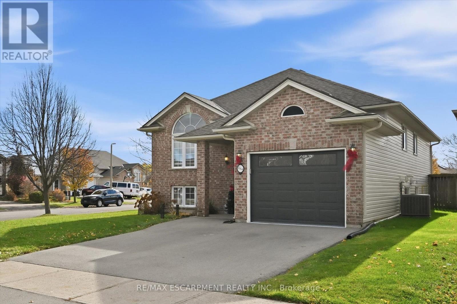 344 ST. LAWRENCE DRIVE, Welland, Ontario