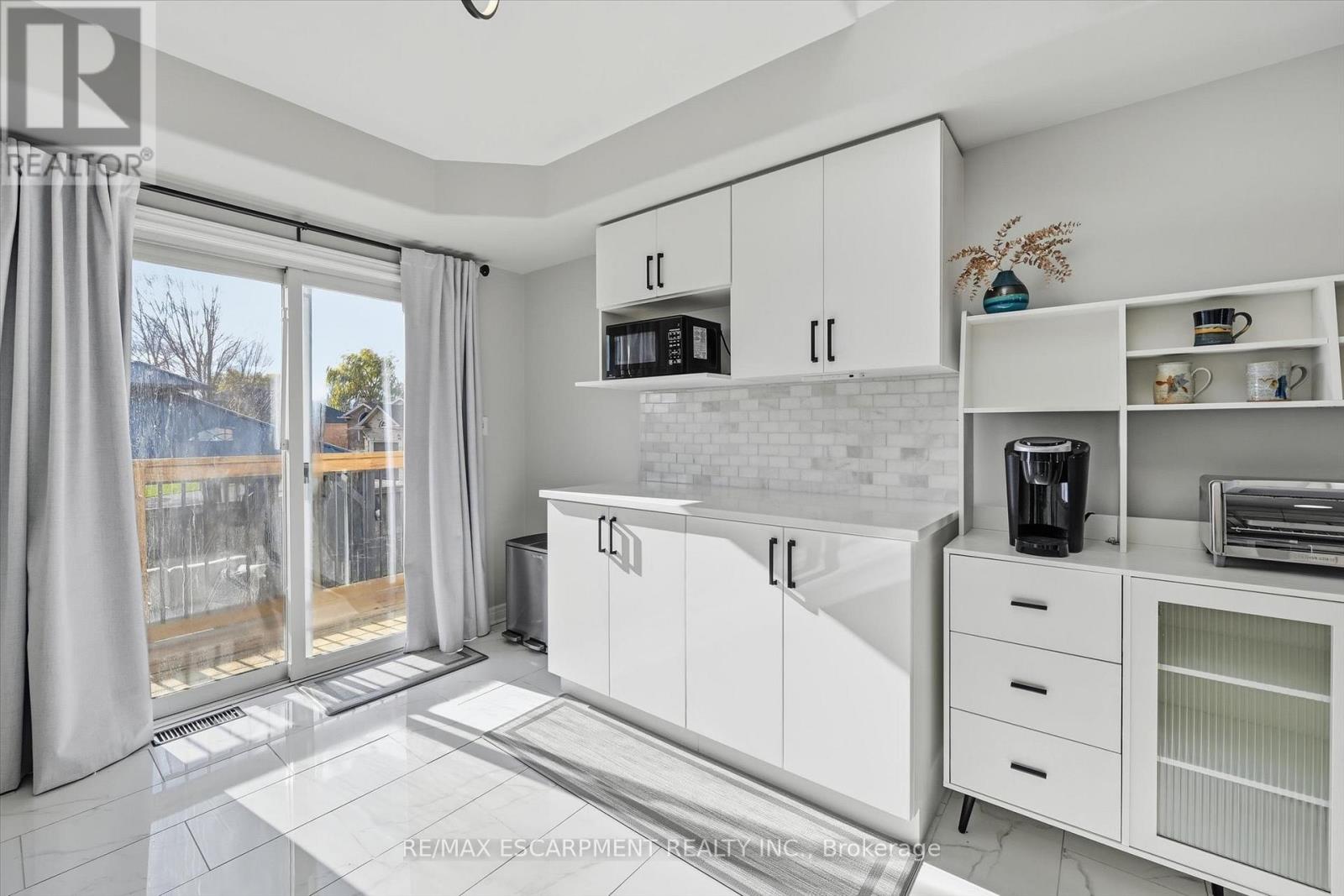 344 St. Lawrence Drive, Welland, Ontario  L3C 7H7 - Photo 15 - X12554148