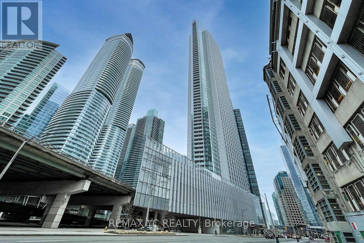 4607 - 10 York Street, Toronto, Ontario  M5J 0E1 - Photo 2 - C12554158