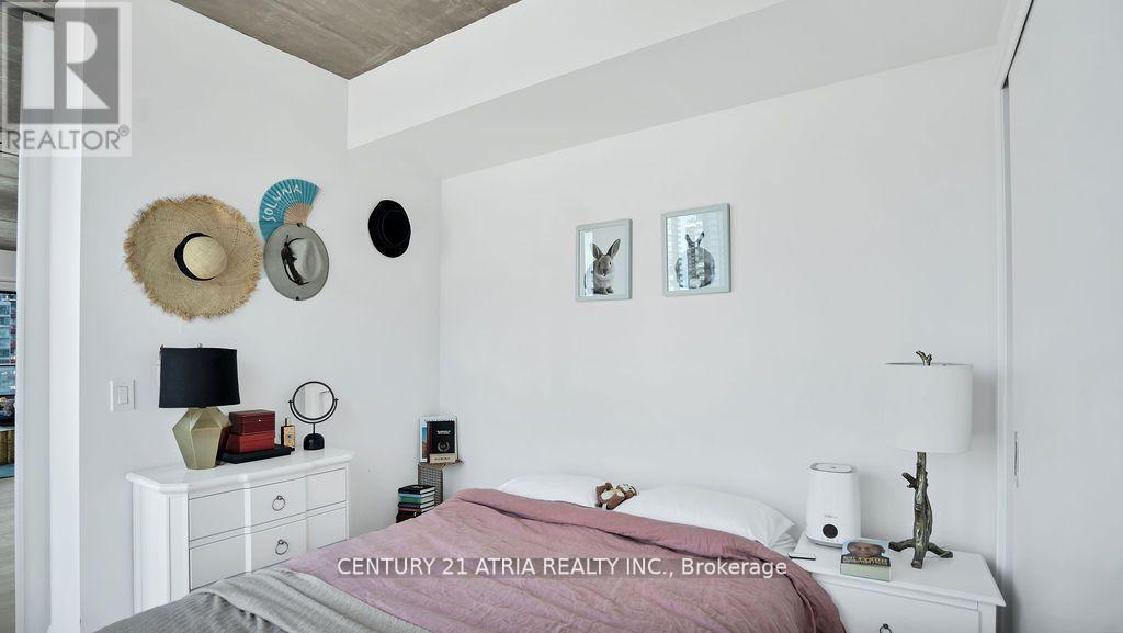 1901 - 224 King Street W, Toronto, Ontario  M5V 1H8 - Photo 12 - C12554212