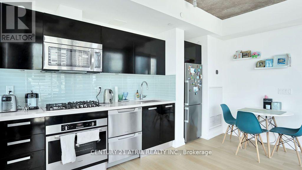 1901 - 224 King Street W, Toronto, Ontario  M5V 1H8 - Photo 9 - C12554212