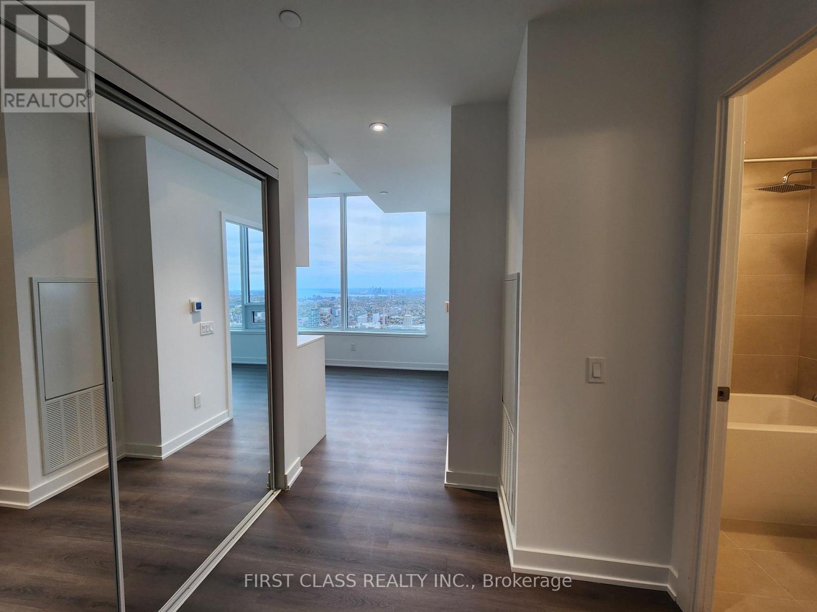 Ph07 - 8 Wellesley Street, Toronto, Ontario  M4Y 0J5 - Photo 3 - C12554236