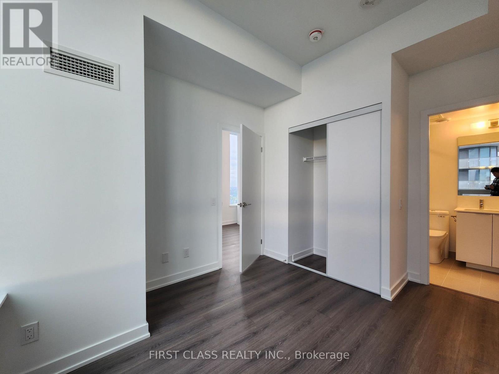 Ph07 - 8 Wellesley Street, Toronto, Ontario  M4Y 0J5 - Photo 9 - C12554236