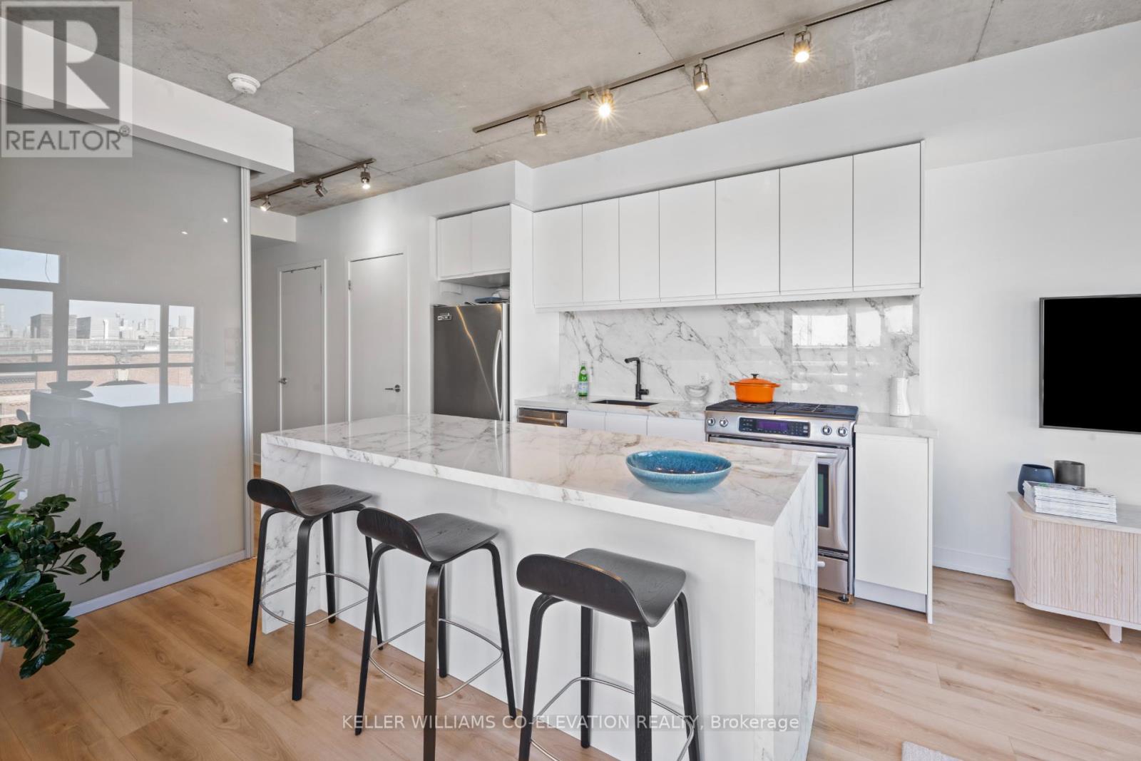 606 - 2 Gladstone Avenue, Toronto, Ontario  M6J 0B2 - Photo 10 - C12554278