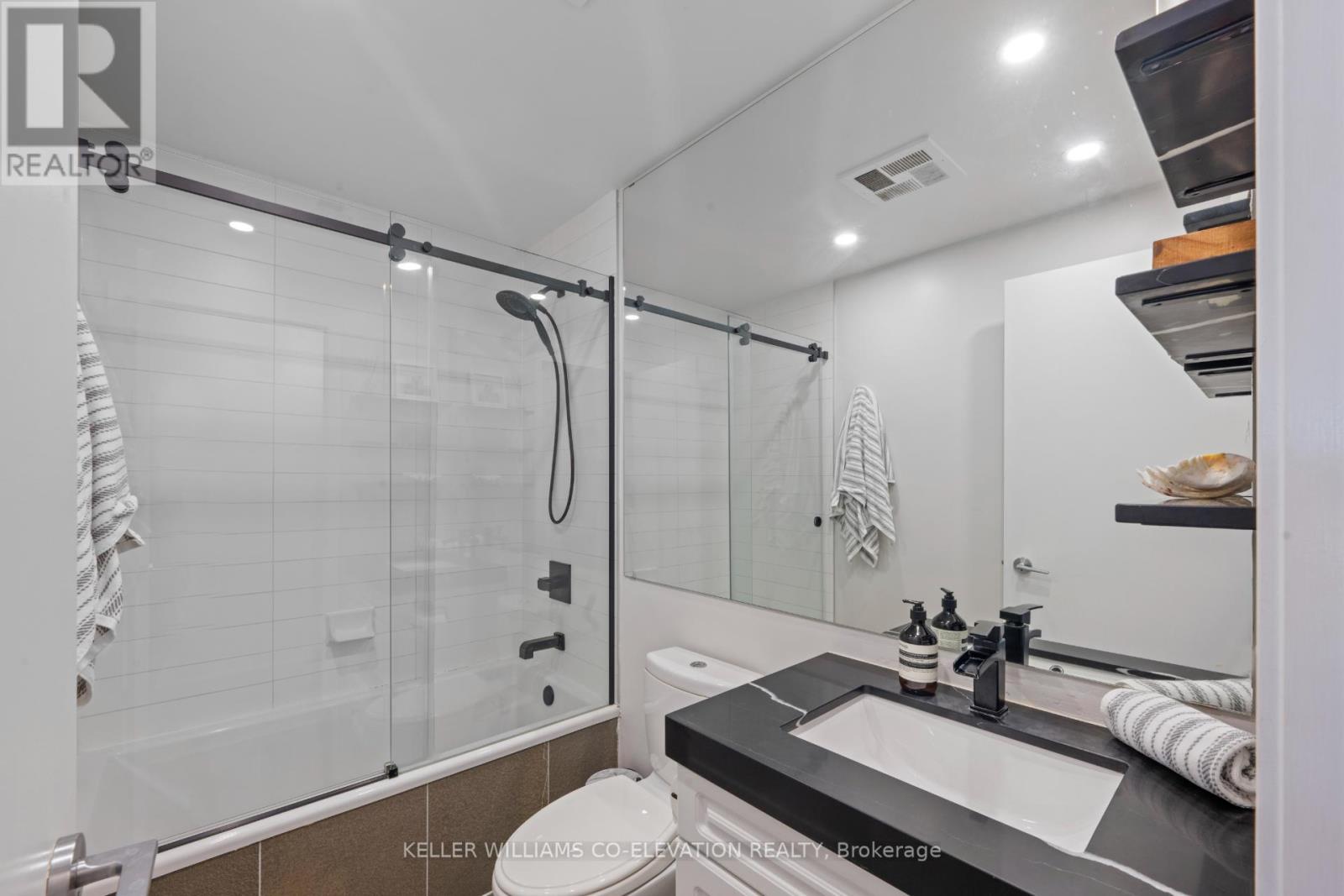 606 - 2 Gladstone Avenue, Toronto, Ontario  M6J 0B2 - Photo 14 - C12554278