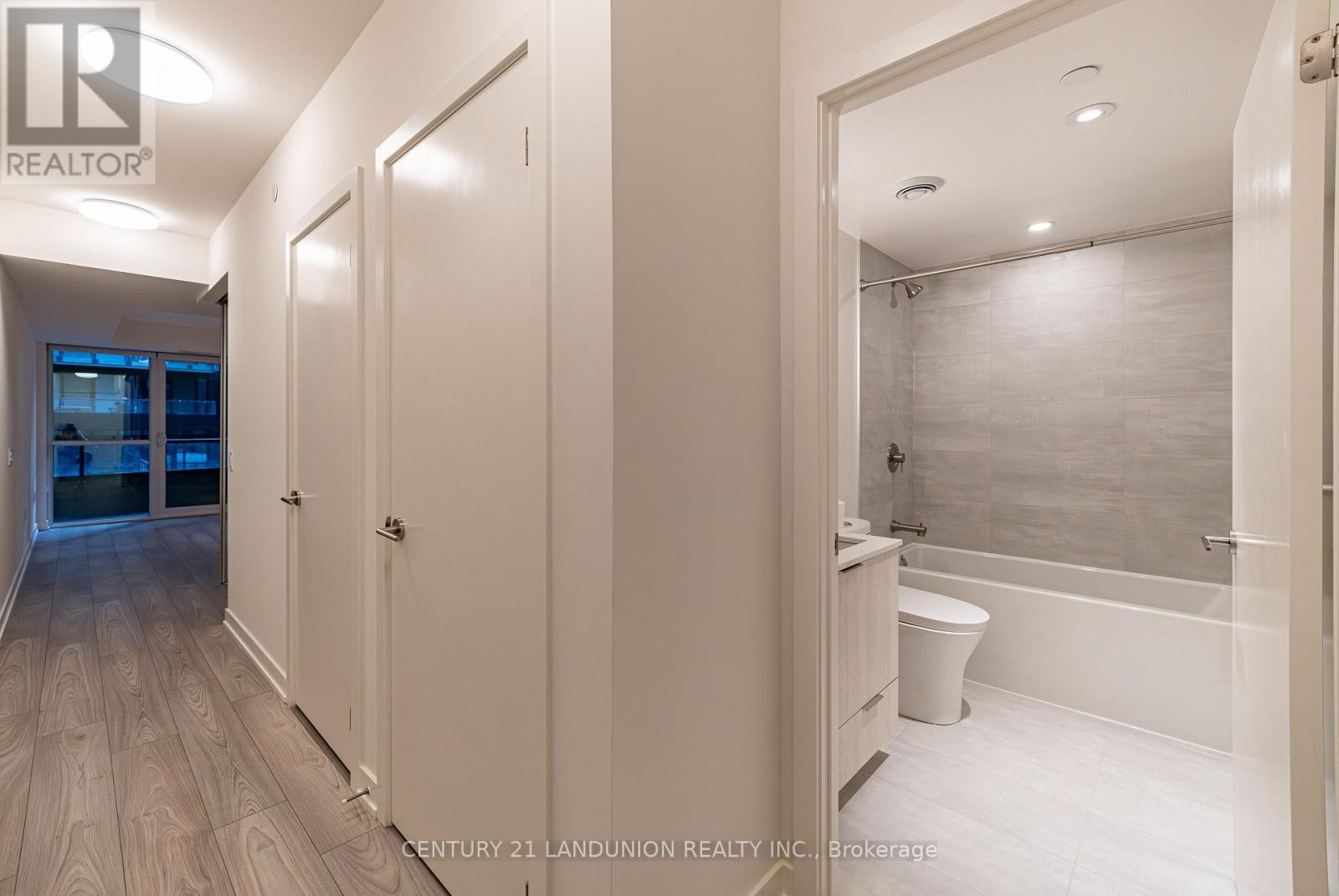 309 - 110 Broadway Avenue, Toronto, Ontario  M4P 1V7 - Photo 5 - C12554298