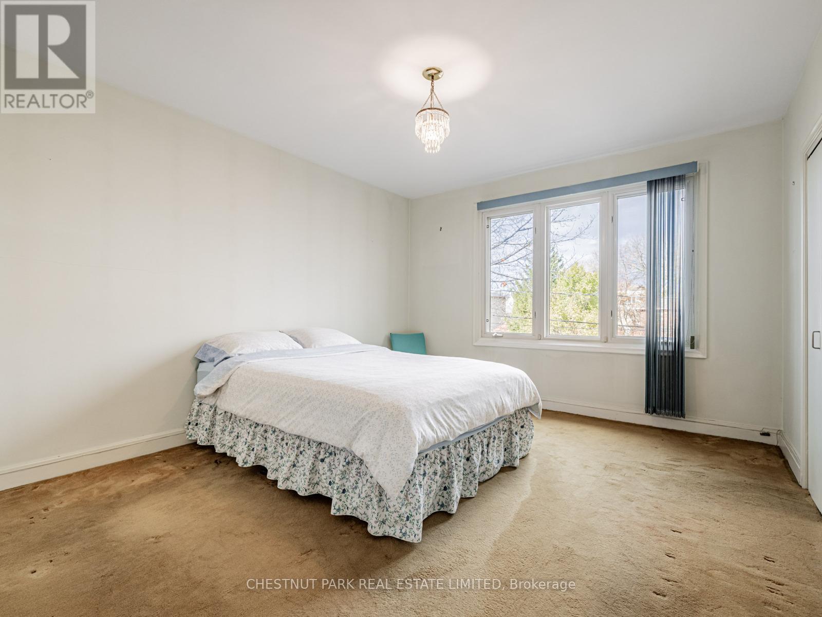 67 Viewmount Avenue, Toronto, Ontario  M6B 1T5 - Photo 14 - C12554410