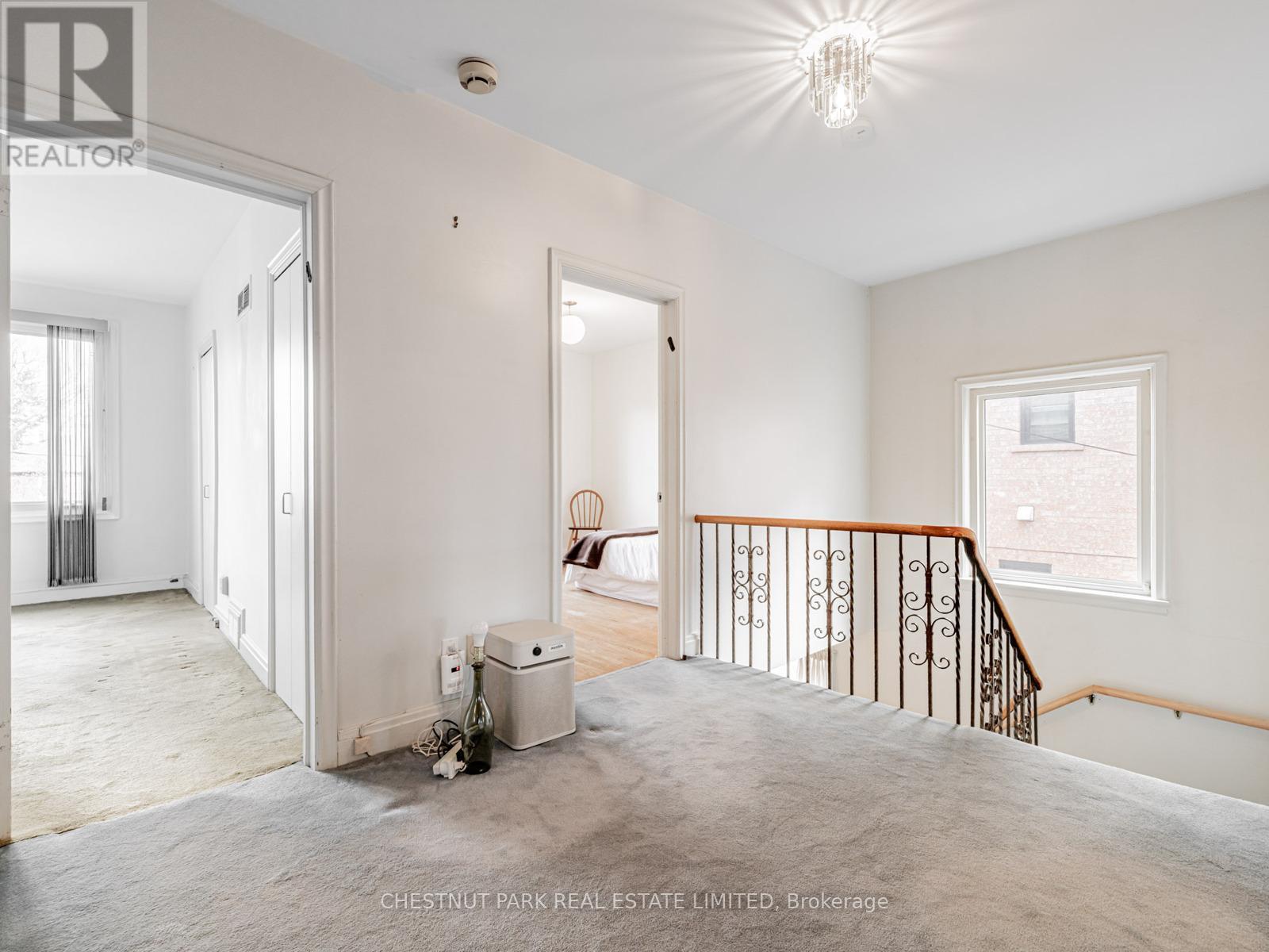 67 Viewmount Avenue, Toronto, Ontario  M6B 1T5 - Photo 17 - C12554410