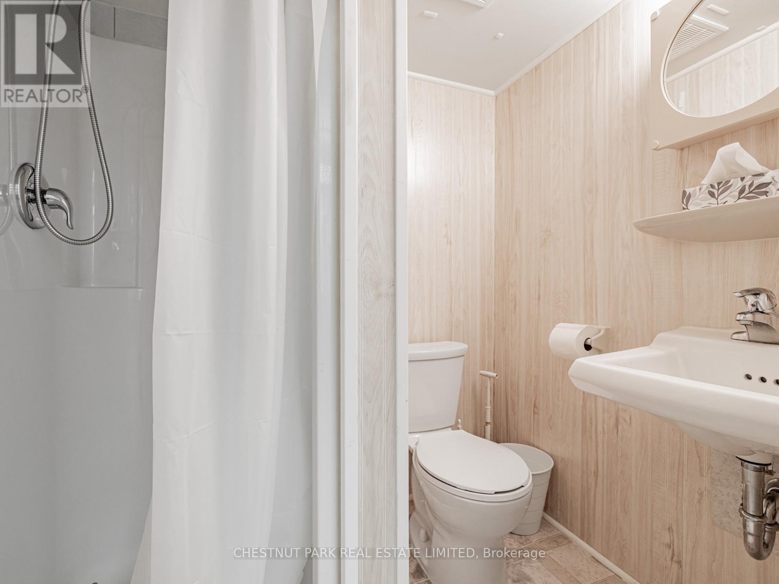 67 Viewmount Avenue, Toronto, Ontario  M6B 1T5 - Photo 26 - C12554410