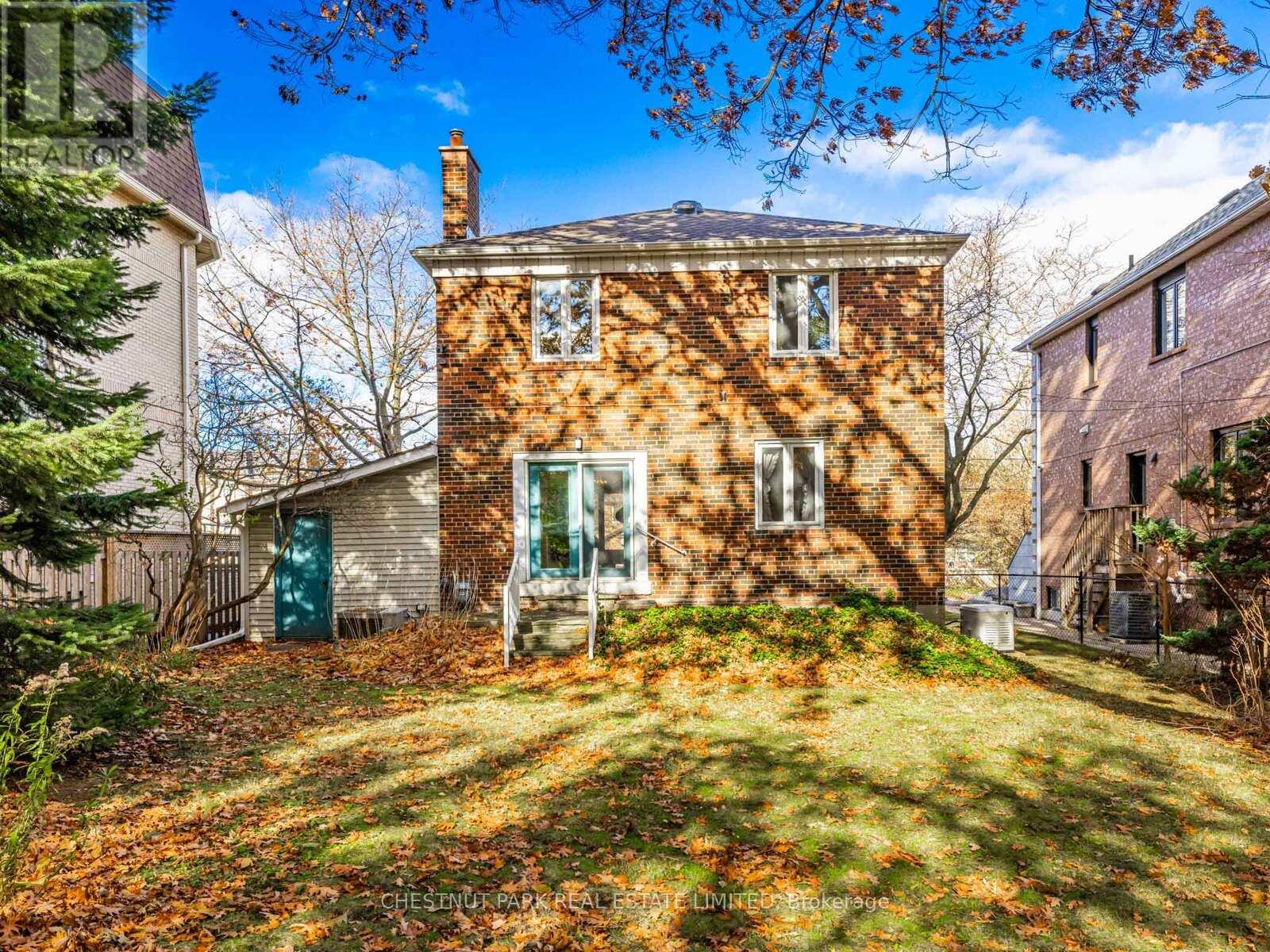 67 Viewmount Avenue, Toronto, Ontario  M6B 1T5 - Photo 29 - C12554410