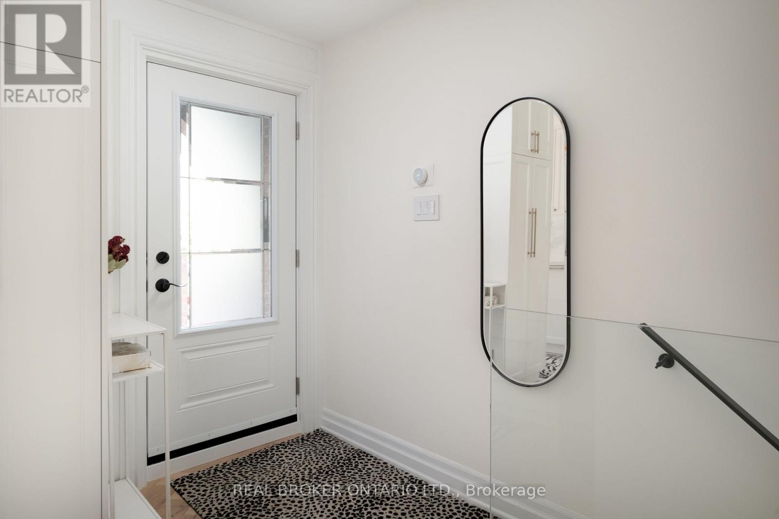 B - 187 Sherwood Avenue, Toronto, Ontario  M4P 2A9 - Photo 11 - C12554418