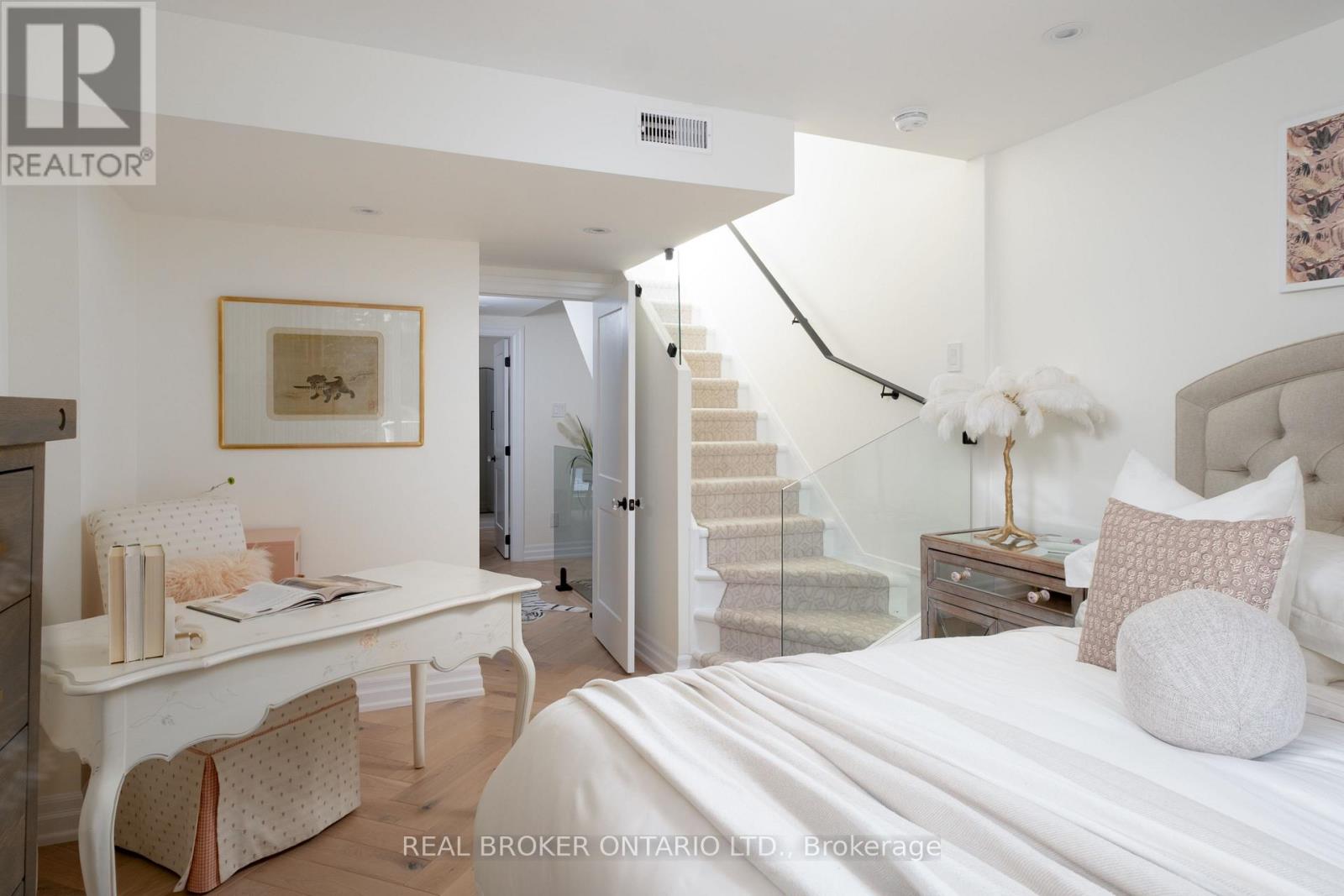 B - 187 Sherwood Avenue, Toronto, Ontario  M4P 2A9 - Photo 18 - C12554418