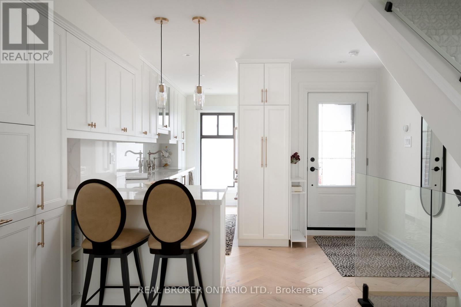 B - 187 Sherwood Avenue, Toronto, Ontario  M4P 2A9 - Photo 6 - C12554418