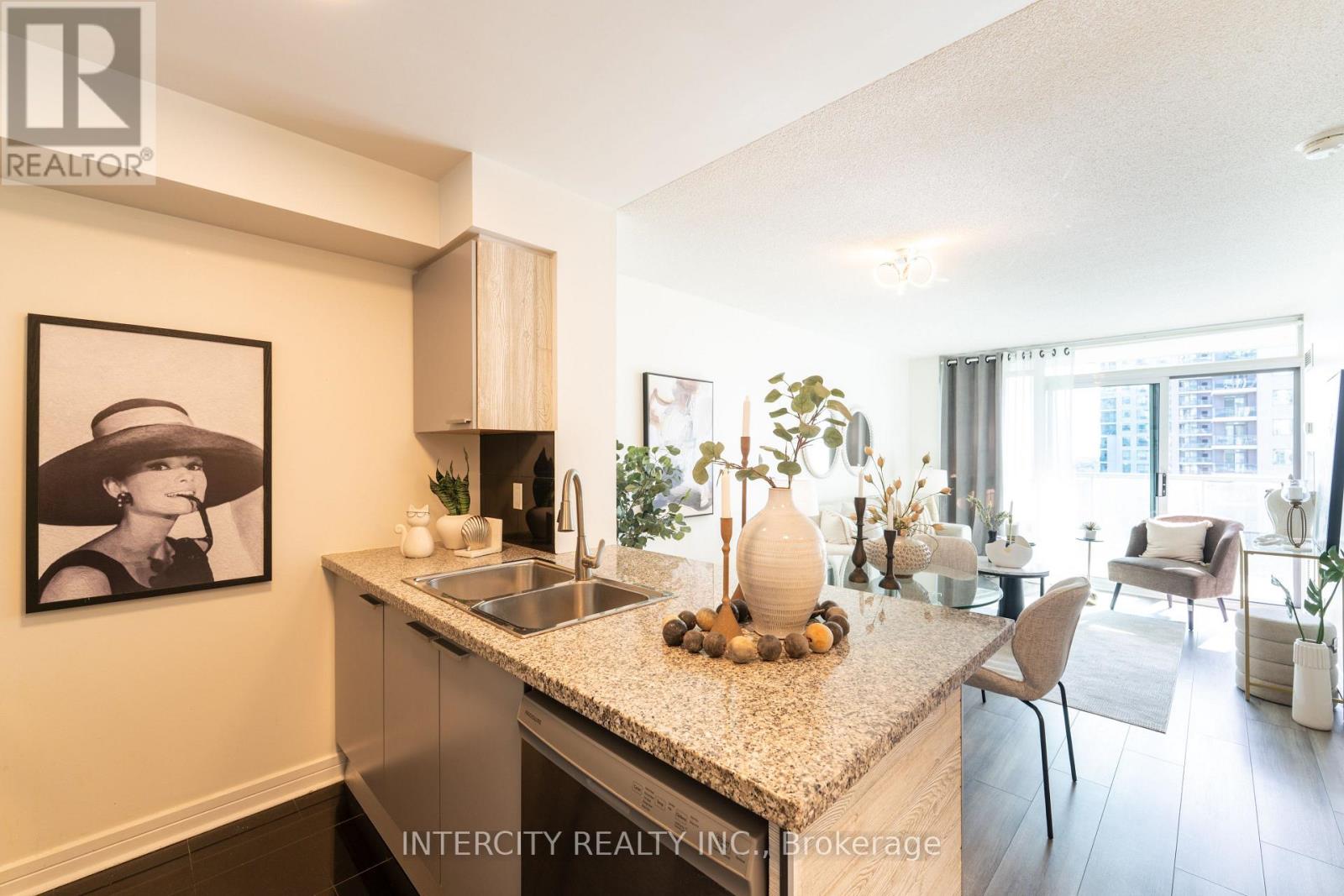 1706 - 16 Harrison Garden Boulevard, Toronto, Ontario  M2N 7J6 - Photo 9 - C12554426