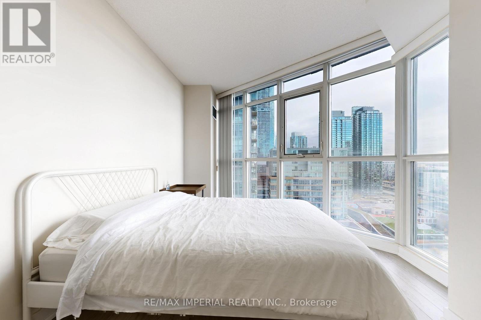 2306 - 21 Iceboat Terrace, Toronto, Ontario  M5V 4A9 - Photo 19 - C12554430