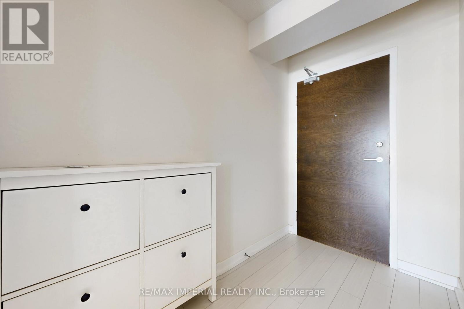 2306 - 21 Iceboat Terrace, Toronto, Ontario  M5V 4A9 - Photo 24 - C12554430