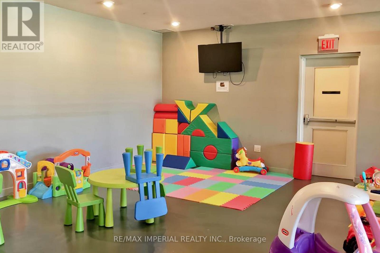 2306 - 21 Iceboat Terrace, Toronto, Ontario  M5V 4A9 - Photo 35 - C12554430