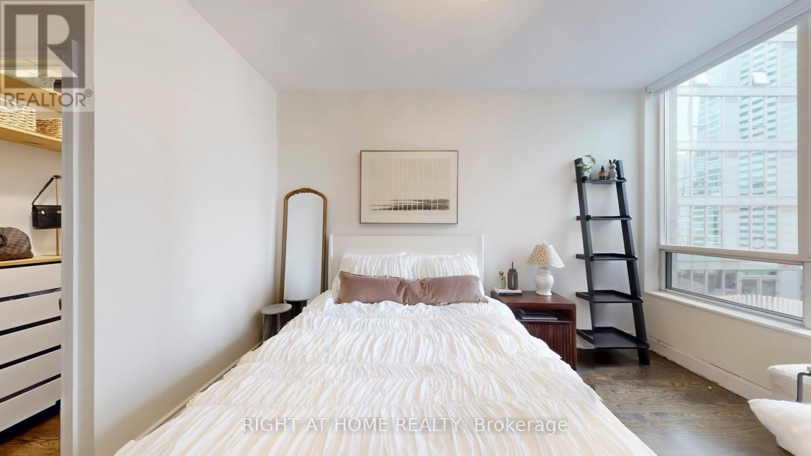 Ph26 - 250 Wellington Street W, Toronto, Ontario  M5V 3P6 - Photo 18 - C12554440