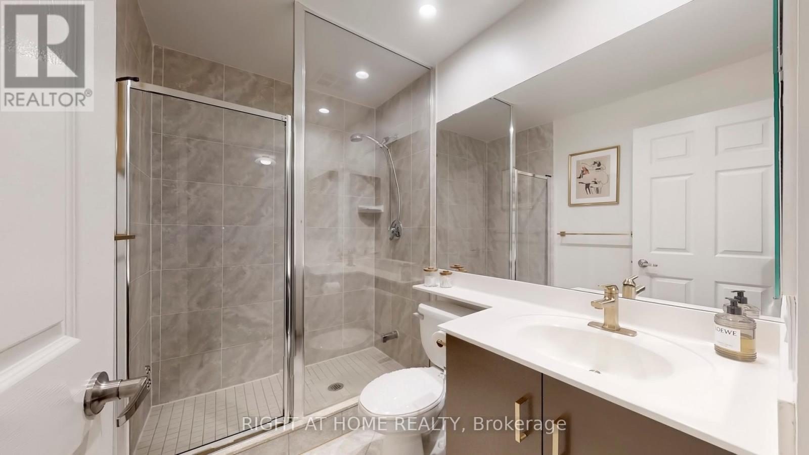 Ph26 - 250 Wellington Street W, Toronto, Ontario  M5V 3P6 - Photo 27 - C12554440