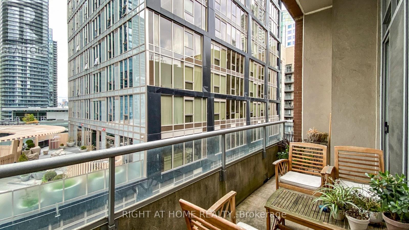 Ph26 - 250 Wellington Street W, Toronto, Ontario  M5V 3P6 - Photo 32 - C12554440