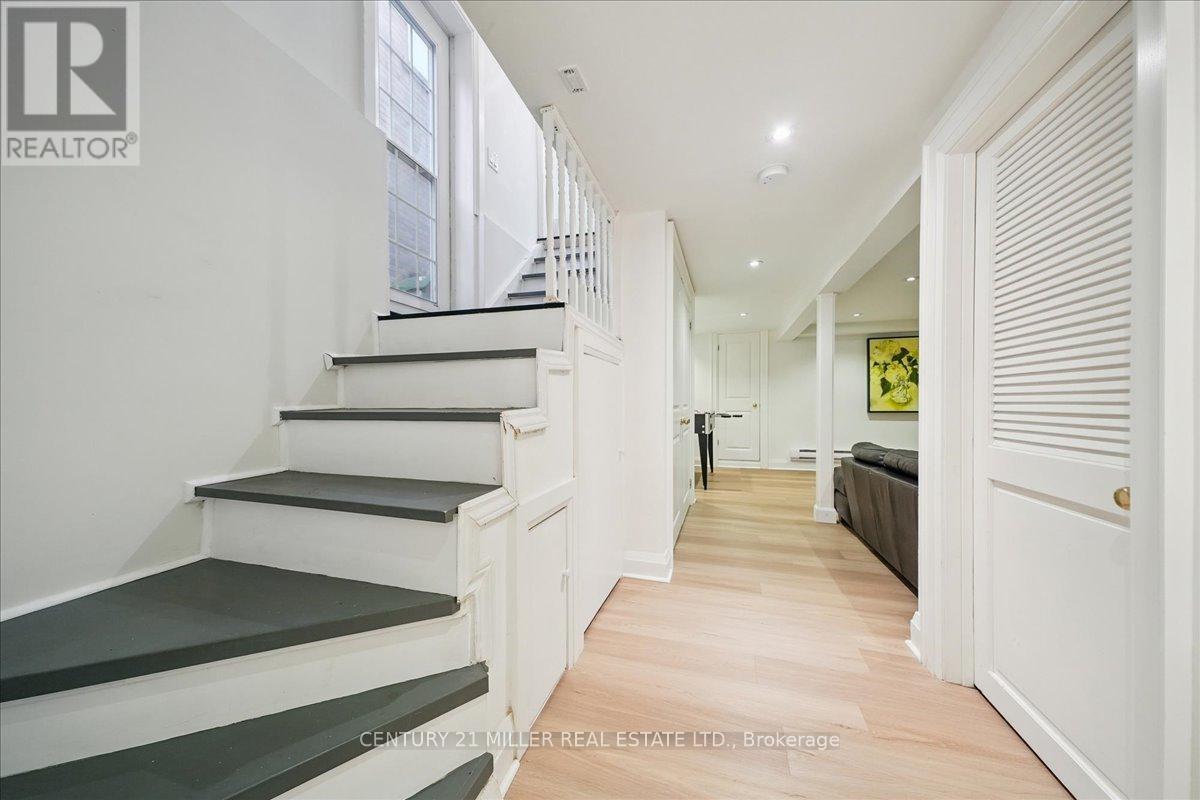 94 Castlewood Road, Toronto, Ontario  M5N 2L4 - Photo 28 - C12554444