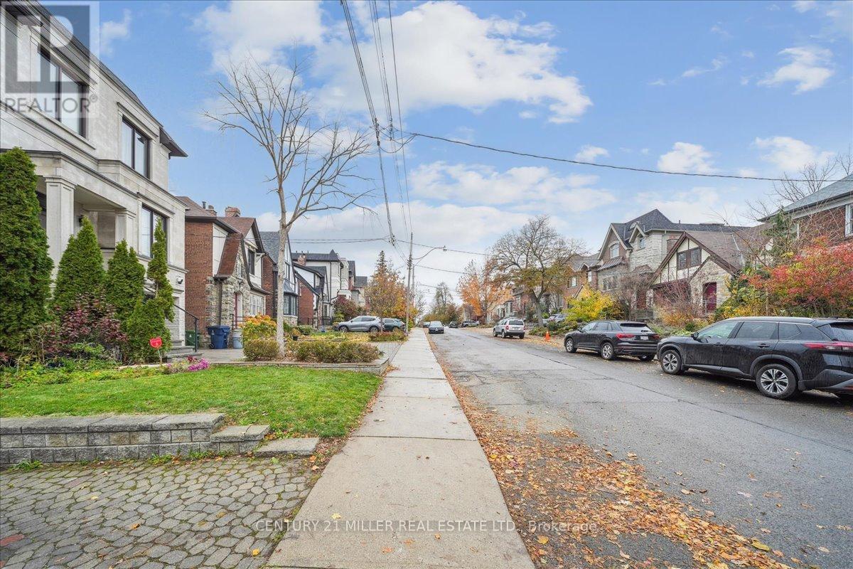 94 Castlewood Road, Toronto, Ontario  M5N 2L4 - Photo 39 - C12554444